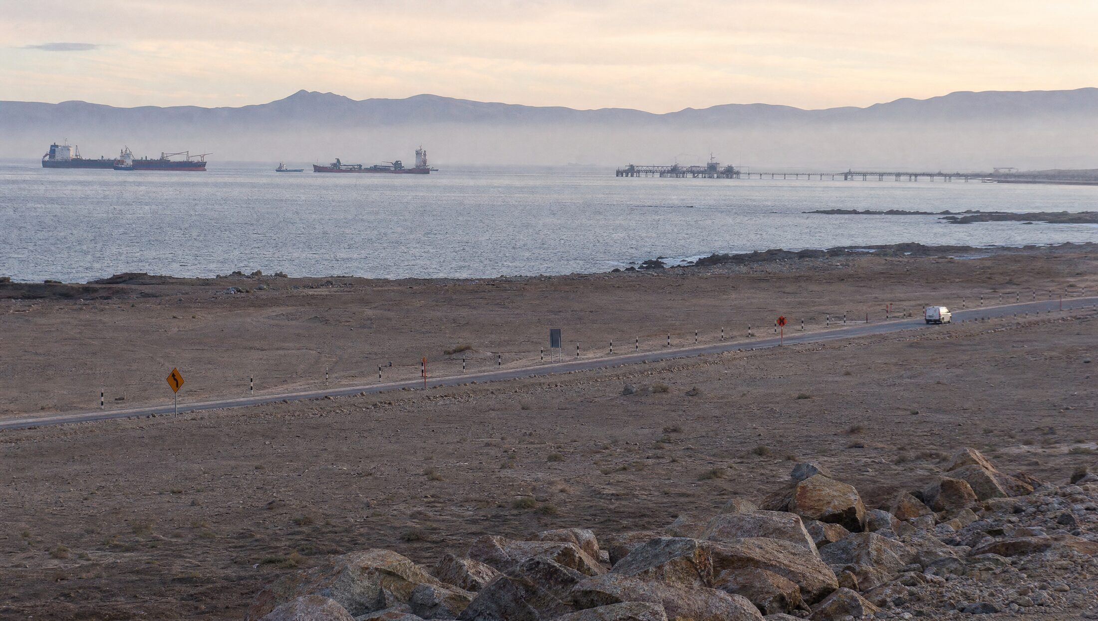Puerto de Caldera y costa de Atacama vinculados a la historia minera de Chile